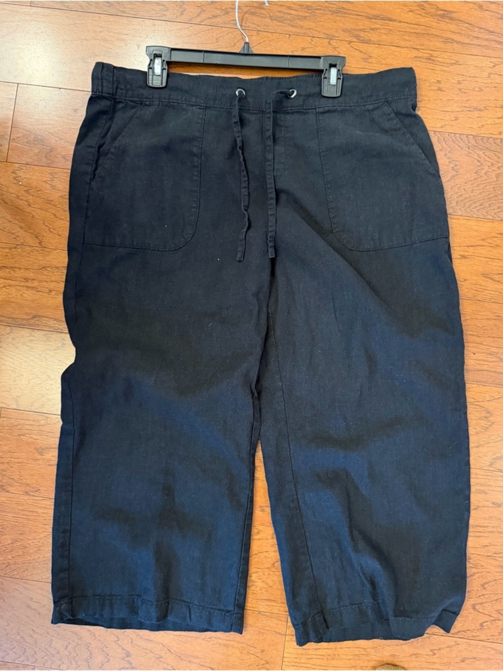 Denim @ Co Naturals size Large linen blend pull on w/ drawstring cropped pants.